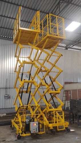 Yellow Pit Mounted Hydraulic Scissor Lift