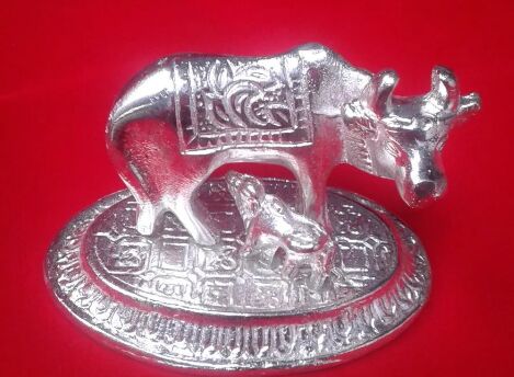 Aluminum Silver Cow Statue, Packaging Type : Color Box