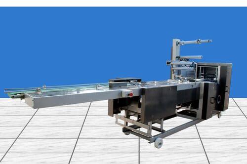 UGP7150FS Single Axis In Line Smart Feeding PLC Interface Pouch Packaging Machine With Speed 150PPM