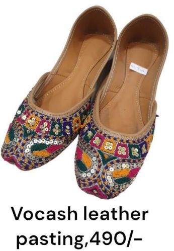 Embroidered Leather Vocash Jutti, Gender : Female