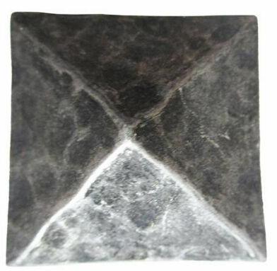 EW211- Square Pyramid Nail