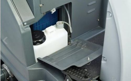 Advenger Advance Floor Scrubber