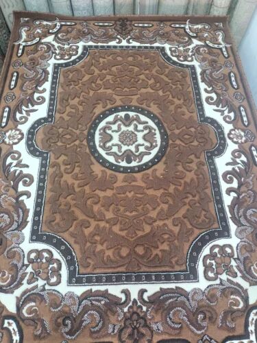 Wool Printed Embossed Floor Carpet, Wash Type : Hand Wash