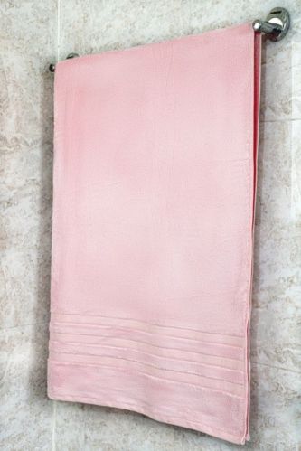Bamboology Bamboo Bath Towel Pink, Shape : Rectangle
