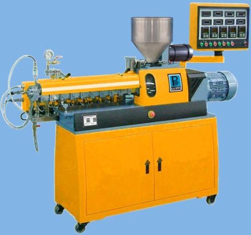 Twin Screw Extruder