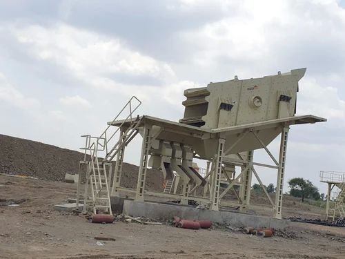 Stainless Steel 20x6inch Vibrating Screen Machine, For Industrial Use, Feature : Perfect Finish, High Performance