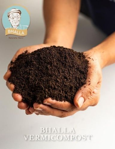 Organic vermicompost, Moisture : 10-20%, Standard : Bio Grade