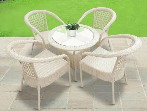 Off White Wicker Chair Table Set, For Garden