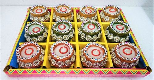 ECD-64 12 PCS FANCY MATKI WITH WAX BOX
