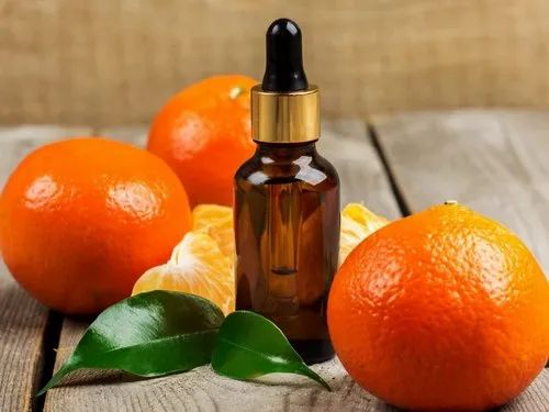Light Yellow Liquid Organic Mandarin Oil, For Medicinal, Purity : 99%