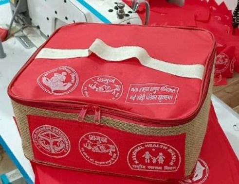 HI-PICK Printed Jute Pouch Bag, For Good Quality, Easily Washable, Size : 13X12X4