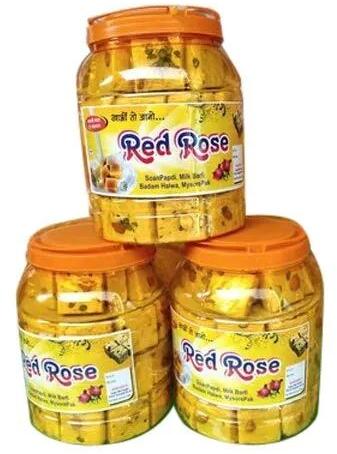 Orange Soan Papdi, Packaging Size : 50 Piece