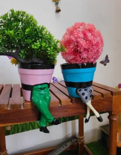 Round Polyresin Designer Planter, For Indoor Use, Packaging Type : Plastic Bag