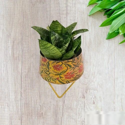 Metal Pot With Stand, For Home Decoration, Size : 5 Inch