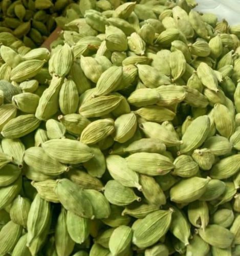 Natural Green Cardamom, For Food Medicine, Spices, Cooking, Specialities : Long Shelf Life