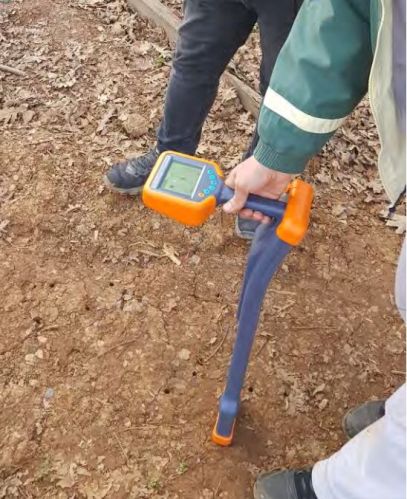 Cable and Pipe Locator