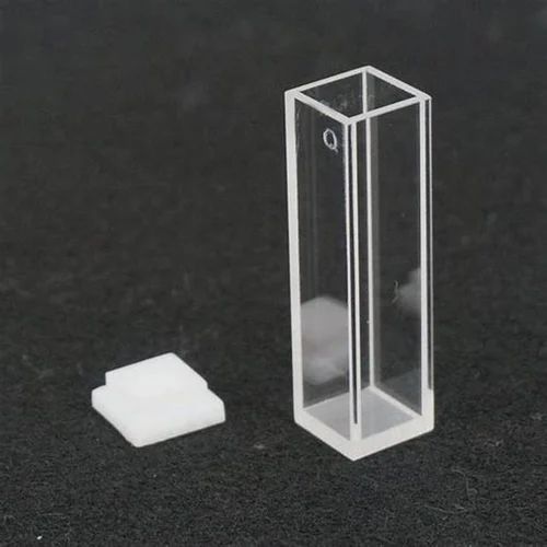 Rectangular Spectrophotometer Cuvette Quartz & Glass, For Chemical Laboratory, Size : 3.5 Ml