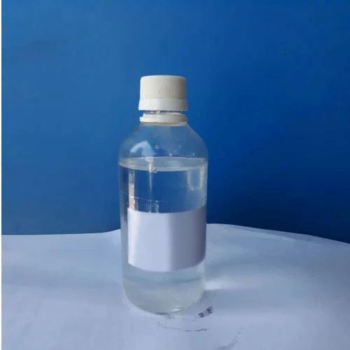 Liquid Commercial Methyl Oleate, CAS No. : 112 – 62 – 9