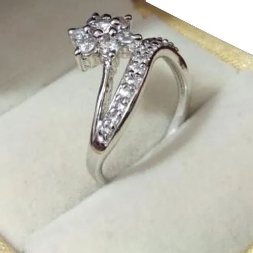 Silver Diamond Ring, Purity : 92.50%