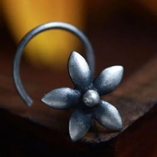Flower Silver Nose Pin