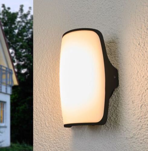 Outdoor Wall Light