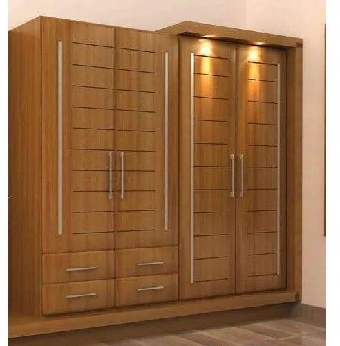 Polished Wooden Wardrobe, For Home Use, Specialities : Durable, Fine Finished, Non Brakeable