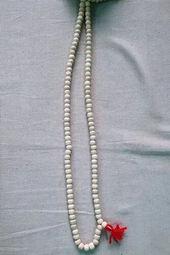 White Sandalwood Wooden Tulsi Mala, Shape : Round