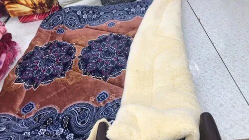 3 Kilogram Wollen Woolen Quilt, Size : Diwaan Size
