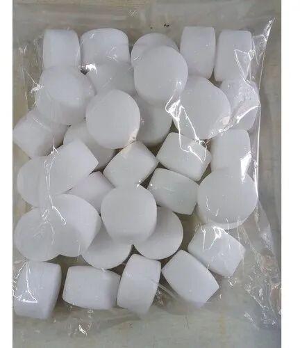 Naphthalene Balls, Color : White