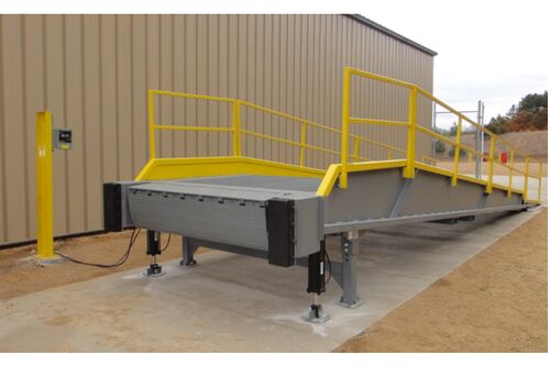 Rana Metal Mobile Loading Ramp, Color : Yellow