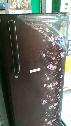 Kelvinator Refrigerator, Color : Marron