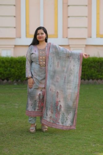 Grey Kurti and Pant With Dupatta