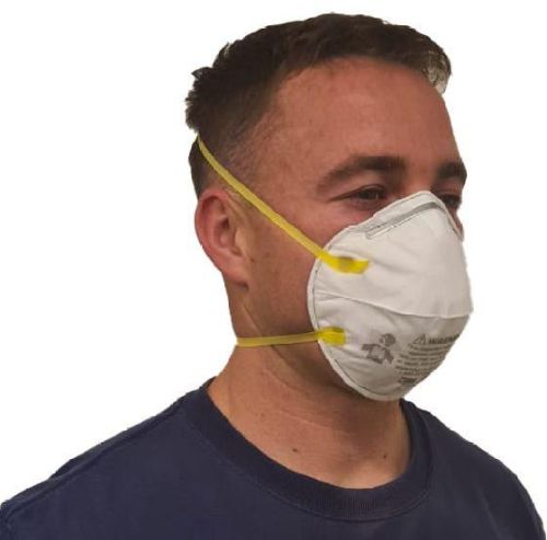 3M 8210 Plus Face Mask, For Clinic, Hospital, Laboratory, Size : Standard