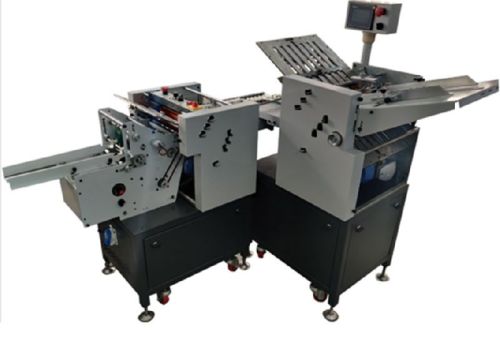 White Insert Folding Machine For Pharmaceutical Industry