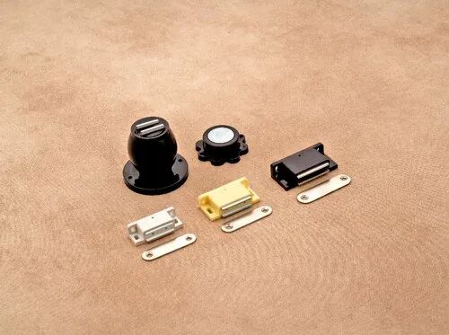 Round Rectangle MS Door Magnet, Size : 6 Mm