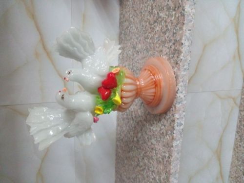 Plain Resin Bird Statues For Interior Decor, Home, Gifting, Garden, Religious Purpose