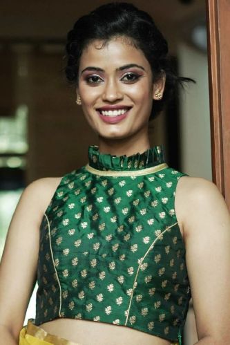 Banarasi Brocade Sleeveless Blouse With Ruffle Neck