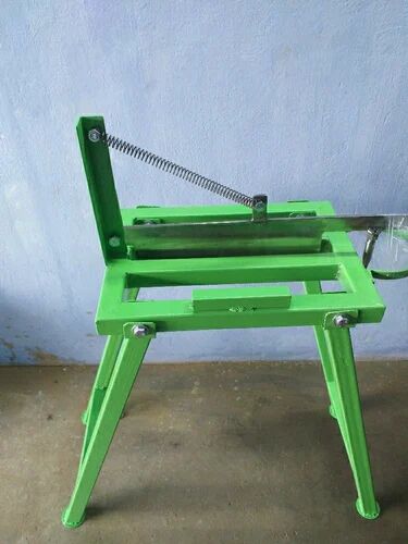 Stainless Steel Tender Coconut Cutting Machine, For Commercial, Power : Manual
