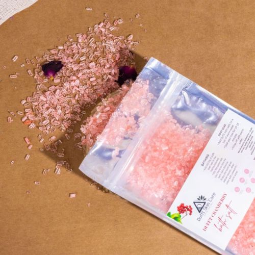 Crystallised Cranberry Bath Salt, For Home Spa Day, Feature : Gluten Free, Non Harmful, Organic, Premium