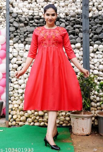 Ladies Red Rayon Frock Style Kurti, Size : All Sizes