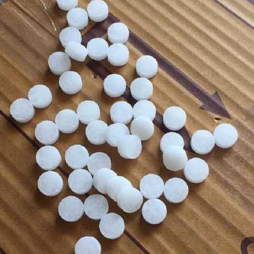 White Solid Round Pure Camphor Tablets, For Medicine, Industrial Use, Packaging Type : Packet