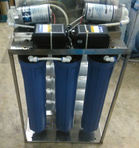 Blue 50 LPH RO Water Plant, Voltage : 220V