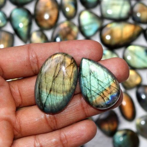 Multi Color Oval Polished Labradorite Gemstone, For Jewellery, Size : Standard