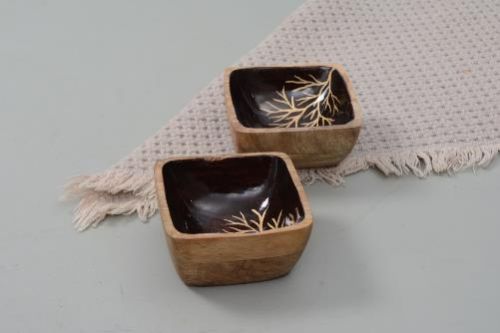 Dark Brown Light Brown Square Gold Merry Wooden Bowl, For Serving Food, Size : 10X10X5.5cm