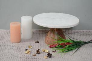 Round Plain Polished Prime Wooden Cake Stand, For Restaurant, Hotel, Bar