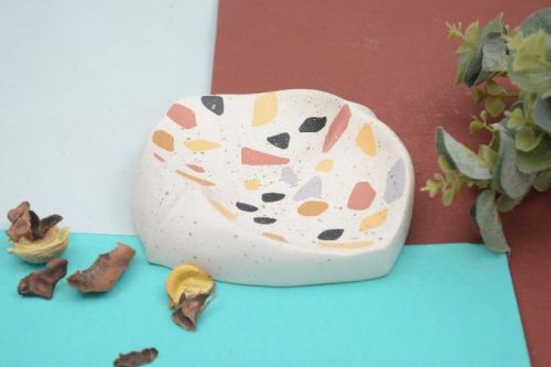 Multicolor Wonder Stone Wooden Trinket Tray, For Homes, Hotels, Restaurants, Banquet, Size : 12x12x3.5cm