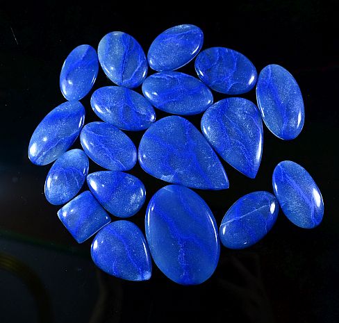 Multi Shape Polished Blue Quartz Gemstone, Feature : Attractive Look, Durable, Shiny Look