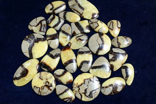 Polished Yellow Septarian Gemstone, For Jewellery, Feature : Anti Corrosive, Colorful Pattern, Durable