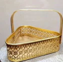 Golden Iron Metal Pooja Basket, For Used To Keep Flowers, Shape : Triangle