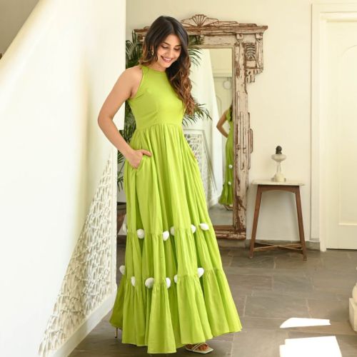 Half Sleeve Plain Ladies Gown, Color : Green